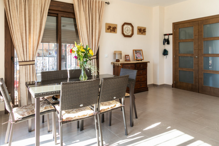 Qlistings House - Villa in La Línea, Costa del Sol image 5